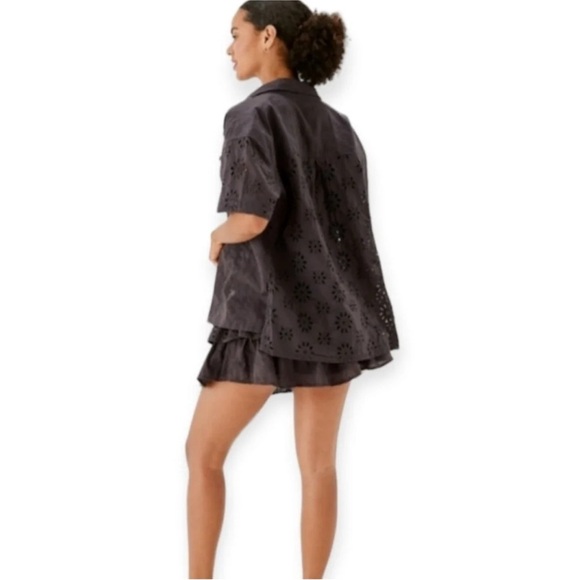 American Eagle Outfitters Women’s Eyelet Embroidered Short Sleeve Button Up Sz M - Picture 3 of 14